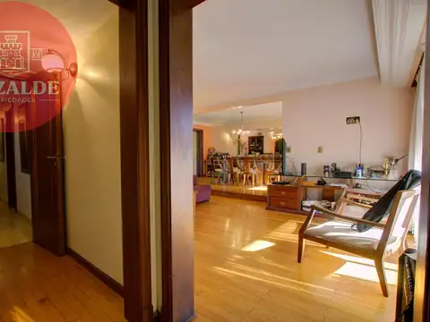 Oficina 5 ambientes con 3 baños