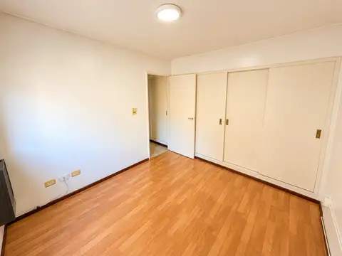 Departamento 2 ambientes en venta en Castelar Norte