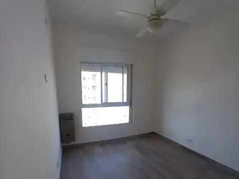 Venta departamento 3 ambientes con balcon en Wilde