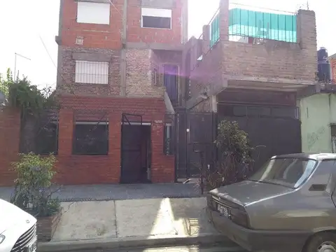 Casa - Venta - Argentina, Lanús - RUCCI 5333