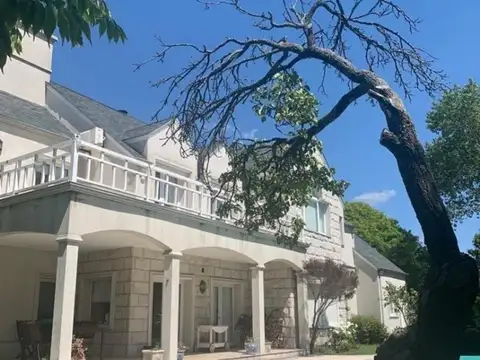 Increible Chalet en Alquiler de Temporada Barrio Los Troncos