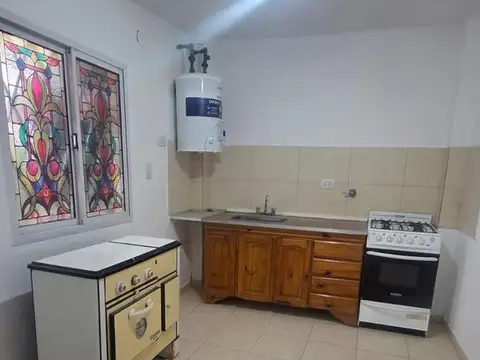 Depto Tipo Casa 2 ambientes con 1 baño
