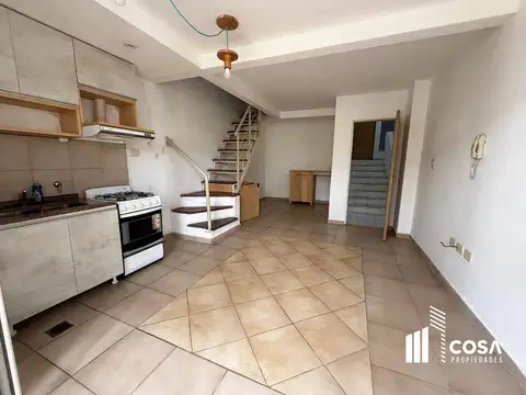 Departamento en alquiler 1 dormitorio tipo dúplex con balcón terraza y parrilla Pichincha Rosario