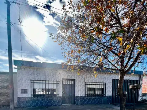 CASA EN VENTA VILLA GOBERNADOR GALVEZ