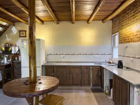 Casa 5 ambientes con 3 baños