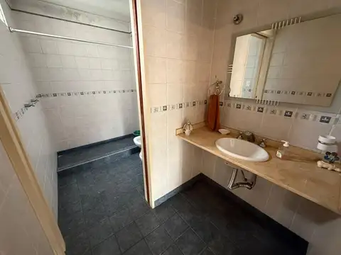 Oficina 3 ambientes con 1 baño