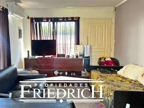 Casa 4 ambientes con 1 baño