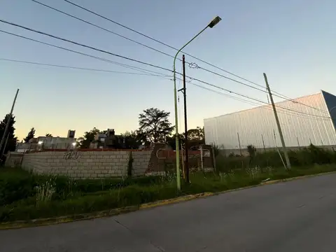 LOTES SOBRE COLECTORA NORTE