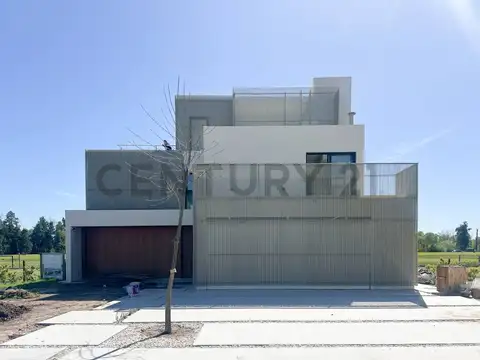 Casa en Alquiler de 4 dormitorios