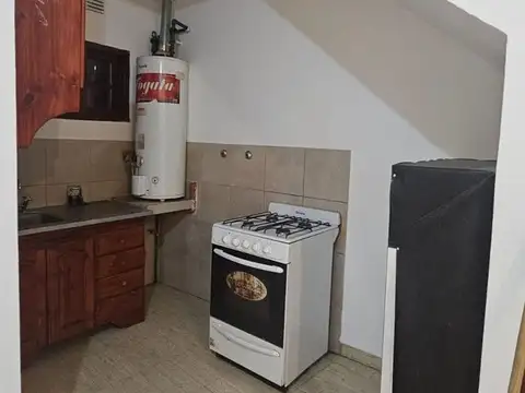 Depto Tipo Casa en Alquiler en Parque Chacabuco, $ 600.000