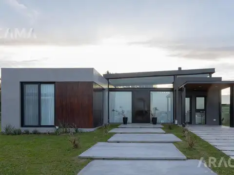 Casa en Venta en Canning, USD 197.000