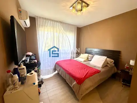 Casa 6 ambientes con 4 baños