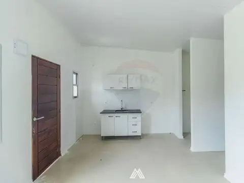 Casa 2 ambientes con 1 baño