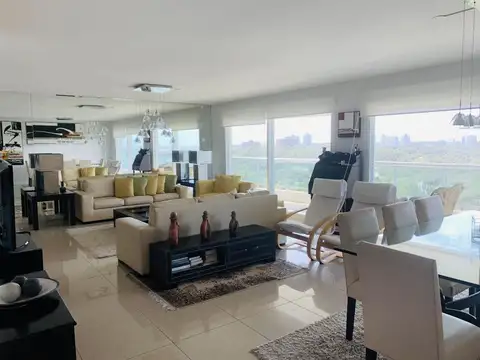 Departamento en Venta de 4 dormitorios