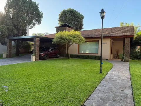 Casa en Venta con 7 cocheras