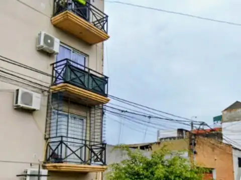 Iriondo 1900, Piso 1