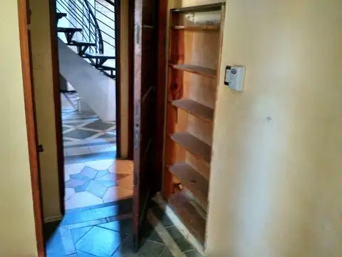 Casa 7 ambientes con 3 baños