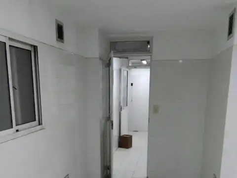 Local en Alquiler en Centro, $ 8.000.000