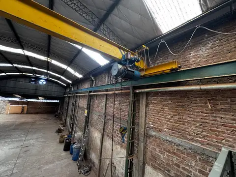 Galpon en Alquiler 40  mts Frente