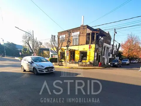Avenida Santiago de Liniers esquina Pirovano