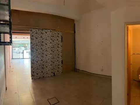 Local en Venta Via Pública