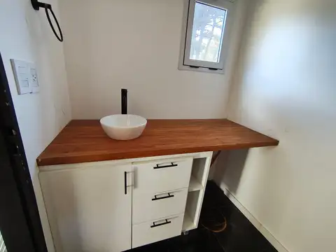 Casa 2 ambientes con 1 baño