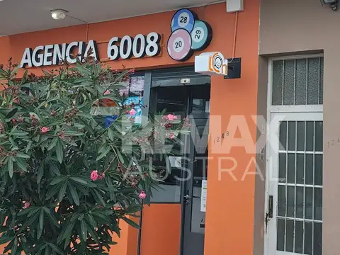 DOS DEPTOS. 1 LOCAL VENTA. CALLE DORREGO
