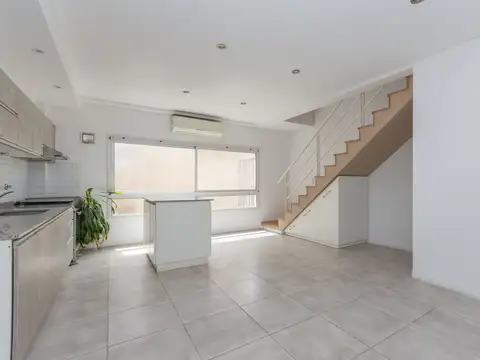 Depto Tipo Casa en Venta 6 años