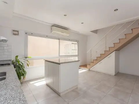Depto Tipo Casa 3 ambientes con 1 baño