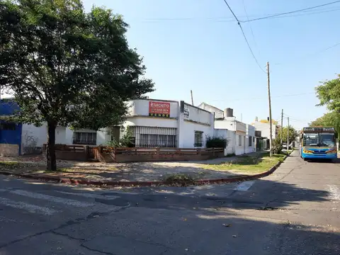 EXC CASA MUY BIEN UBIC  Z/ RESIDENC  APTO CREDITO