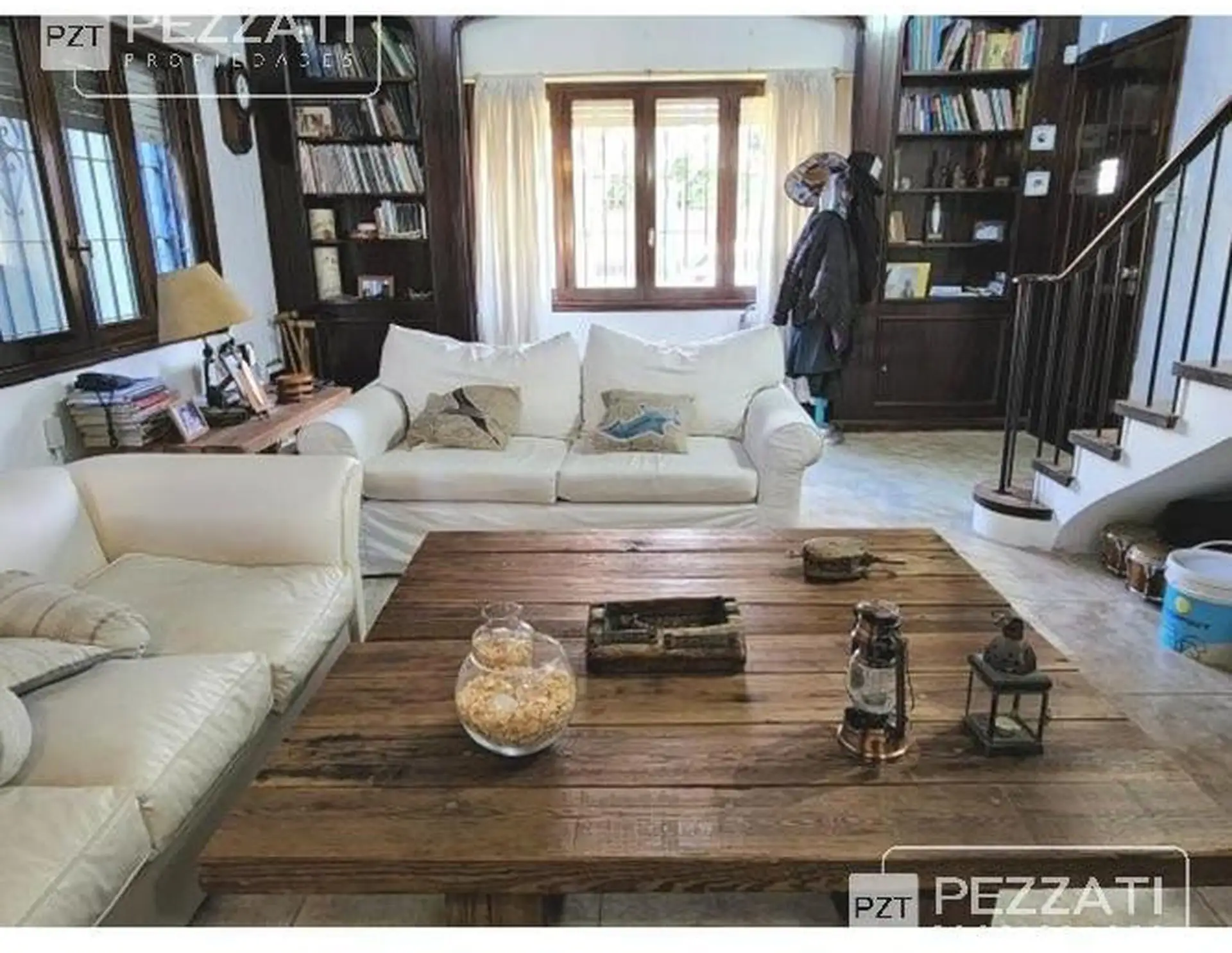 Chalet 4 amb, 297m² en Punta Mogotes, impecable