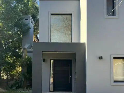 Casa en Venta al Este
