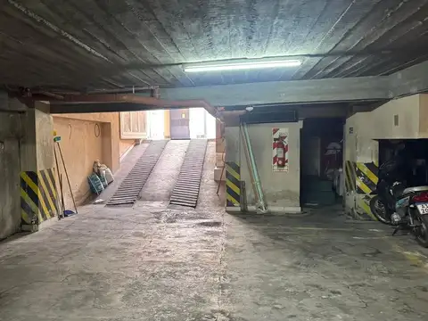 VENTA COCHERA CÉNTRICA EXCELENTE INVERSIÓN