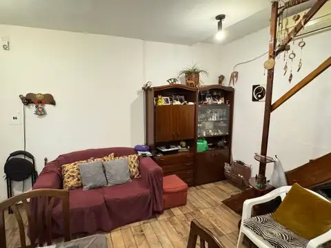 Depto Tipo Casa 3 ambientes con 1 baño