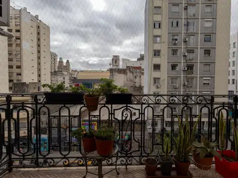 Departamento en Venta en Balvanera, USD 180.000