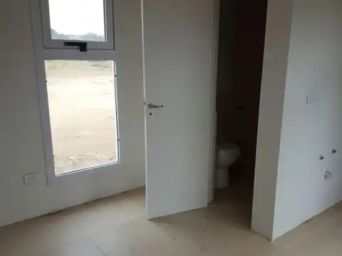 4 Amb. 3 Dor. 200 M2 Cub