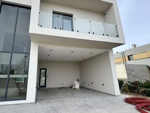 Casa en Venta en Ibarlucea, USD 600.000