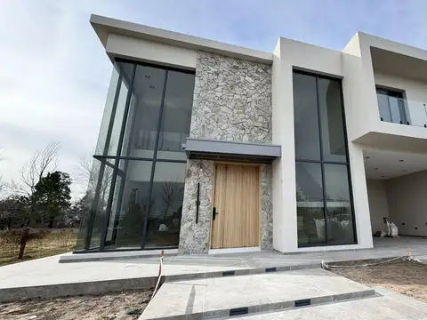 Casa en Venta en Ibarlucea, Rosario