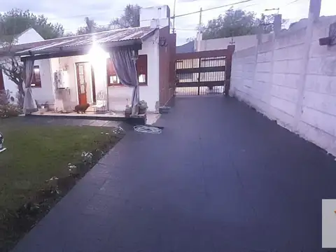 Casa en venta - 2 Dormitorios 1 Baño - 310mts2 - General Belgrano