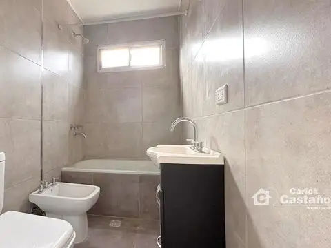 Depto Tipo Casa en Venta 5 años