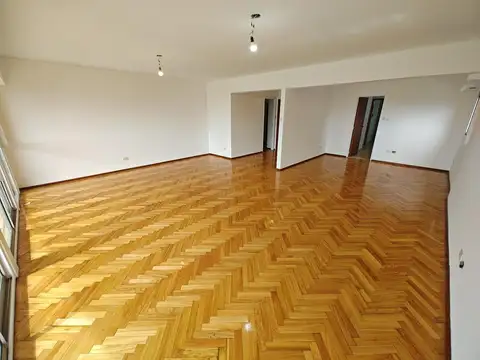 Departamento 5 ambientes con 2 baños