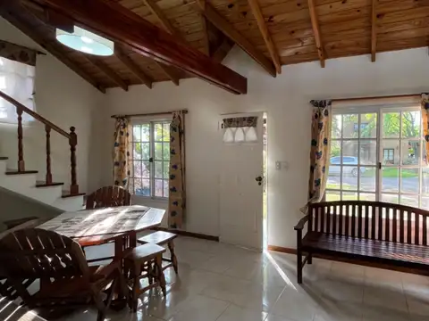 Casa en Alquiler de 2 dormitorios