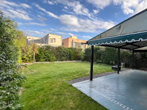 Casa en Alquiler en Country Club Banco Provincia, USD 900