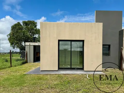 Casa en Venta en Pueblo Esther, USD 132.000