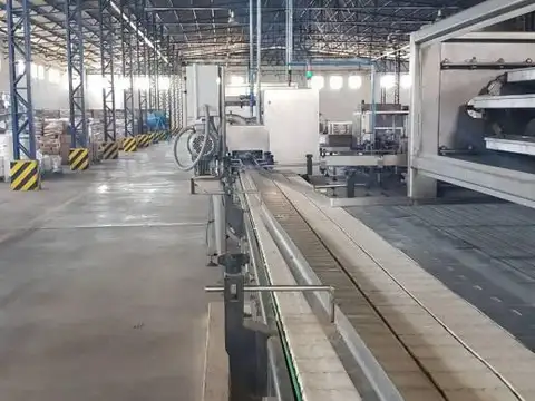 Excelente Planta Industrial en Actividad - San Pedro Bs As.