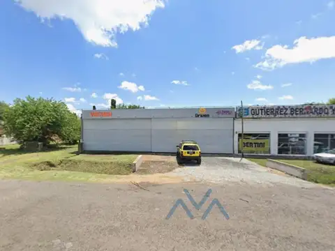 Venta Nave Comercial Pasante (Doble Frente) 1.000 m² en Av. Ernesto Illia y José Vela, Ruta 8, Pergamino, Buenos Aires
