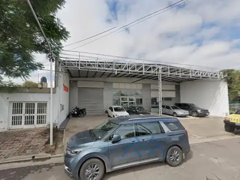 Venta Nave Comercial Pasante (Doble Frente) 1.000 m² en Av. Ernesto Illia y José Vela, Ruta 8, Perga