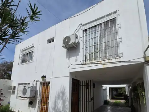 VENTA PH 4 AMB. C/COCHERA EN MORÓN, CALLE FRENCH