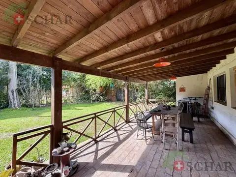 Casa 5 ambientes con 2 baños