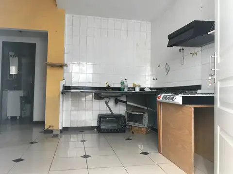 Depto Tipo Casa en Venta en Villa del Parque, USD 118.000
